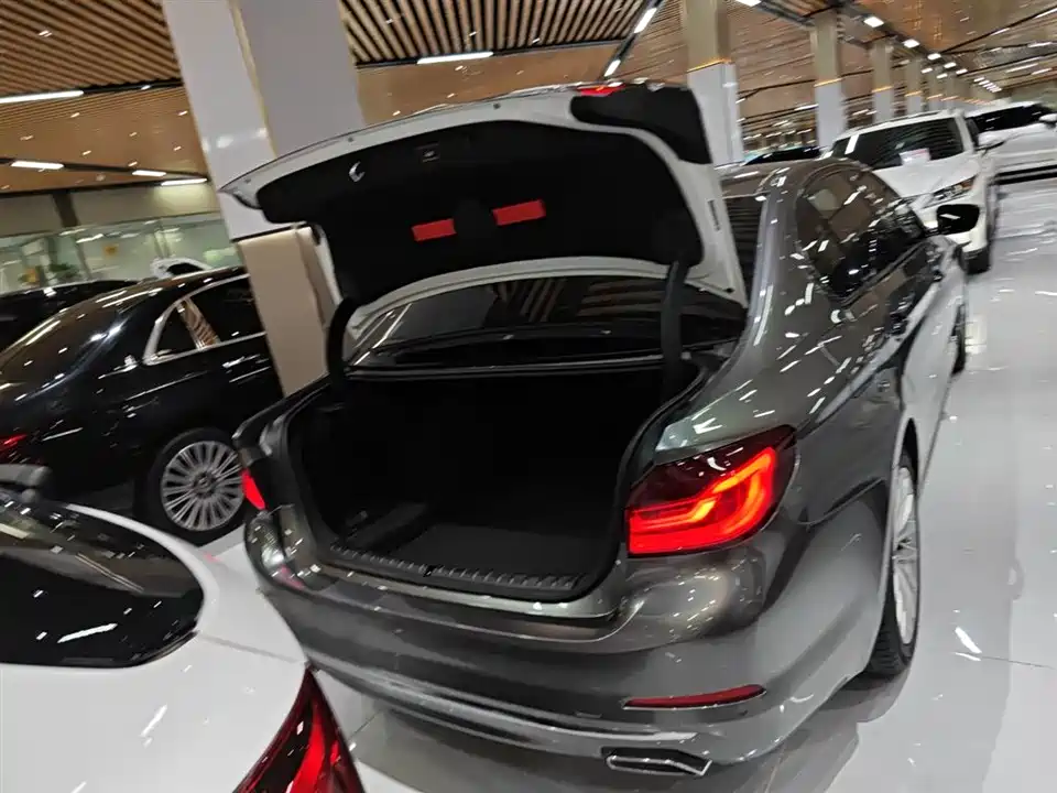 BMW 5 series BMW 5 series