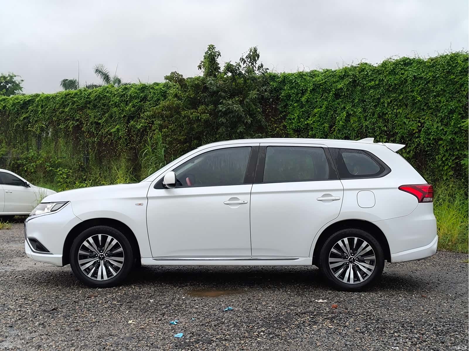 Mitsubishi Outlander, 2022 4