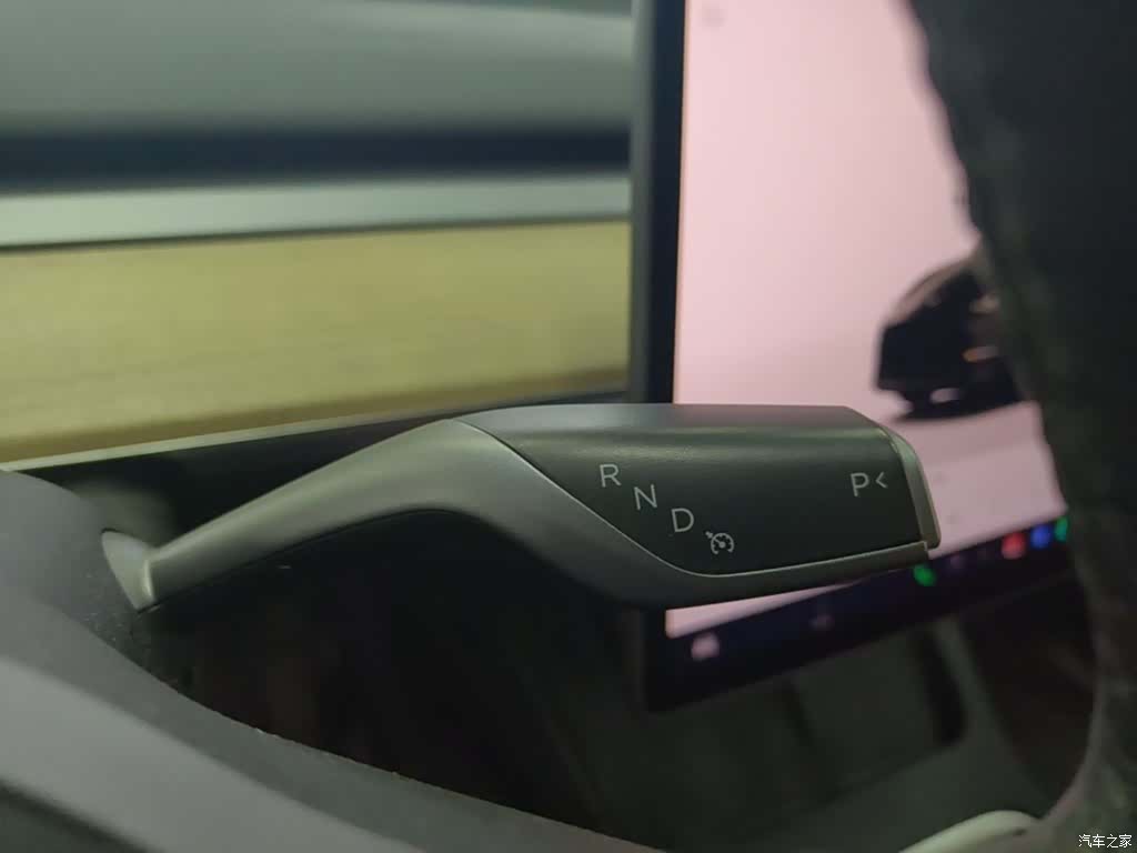 Tesla Model Y, 2023 10