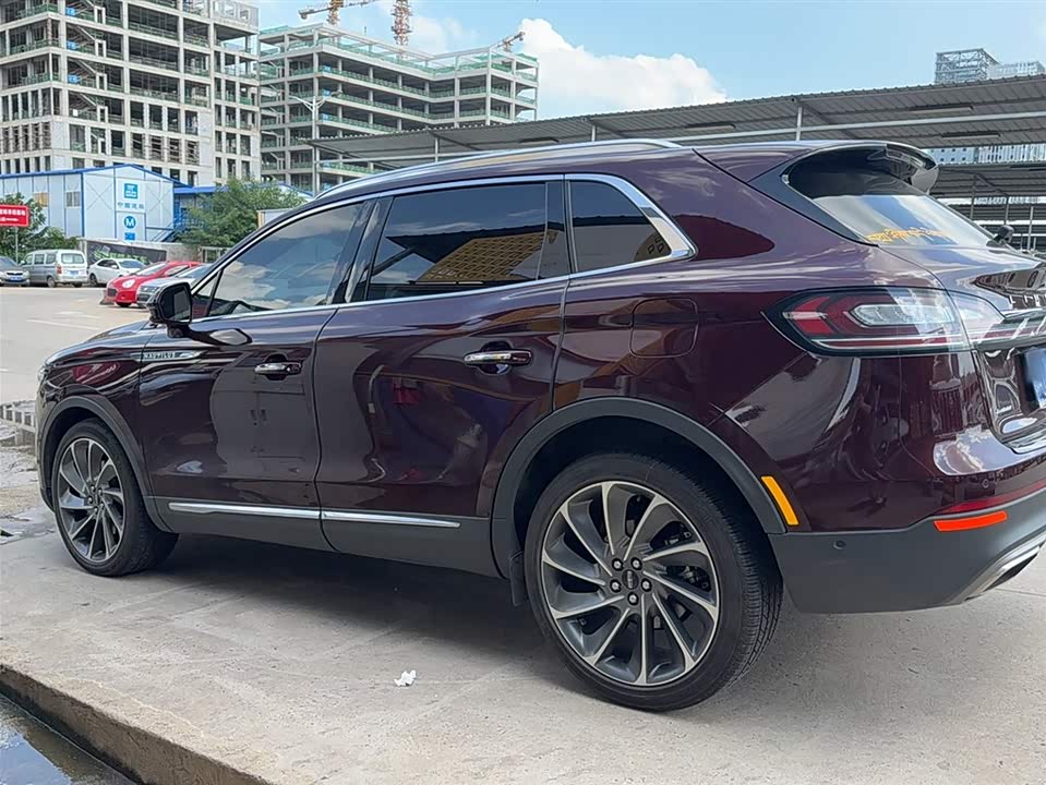 Lincoln Navigator