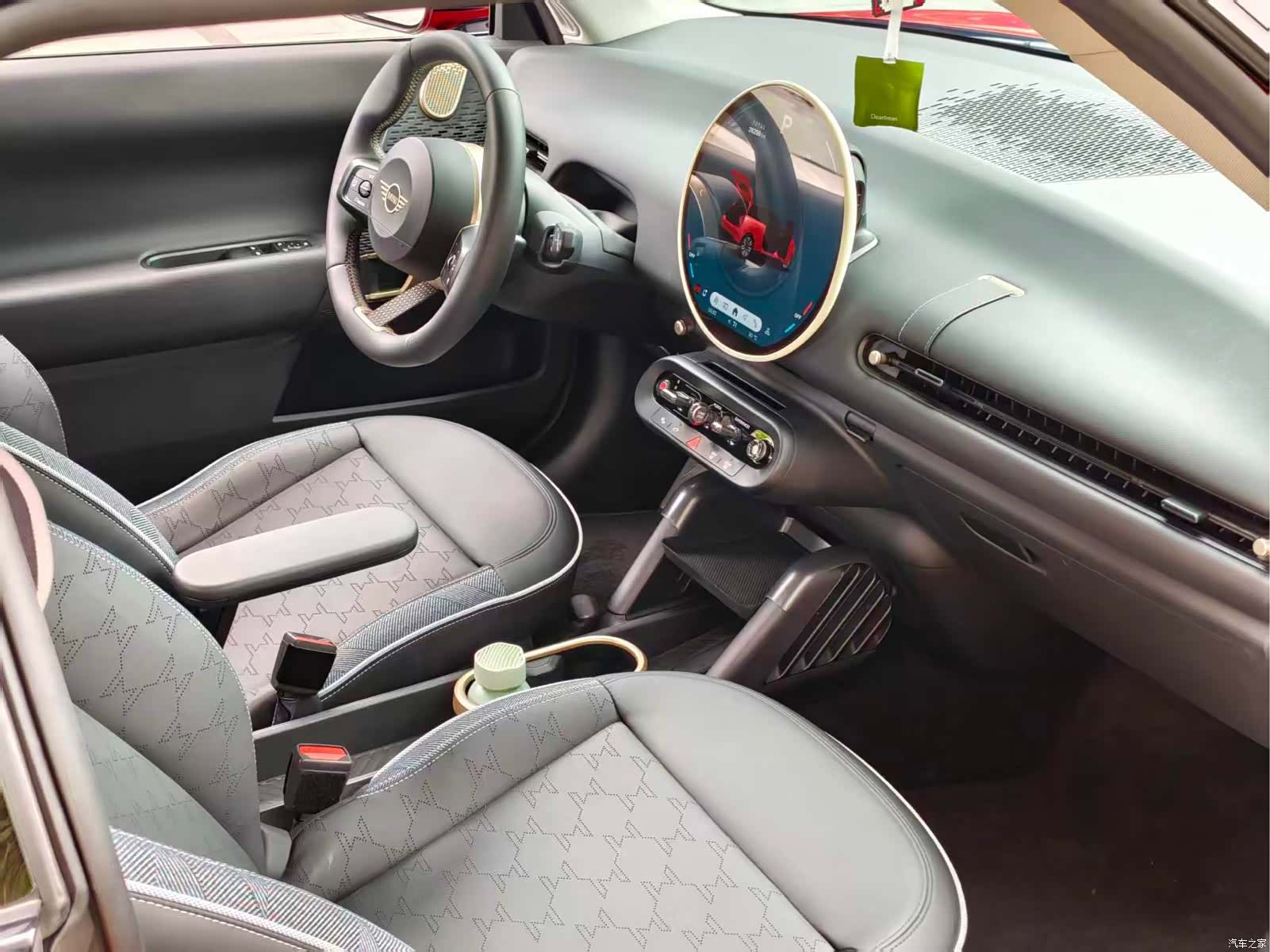 Mini Cooper, 2024 4
