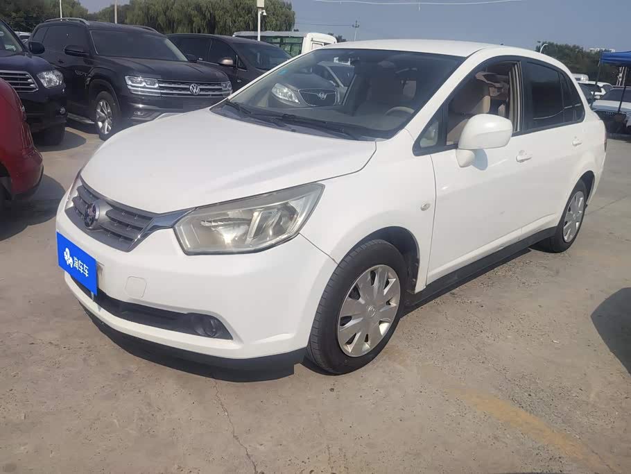 Venucia D50