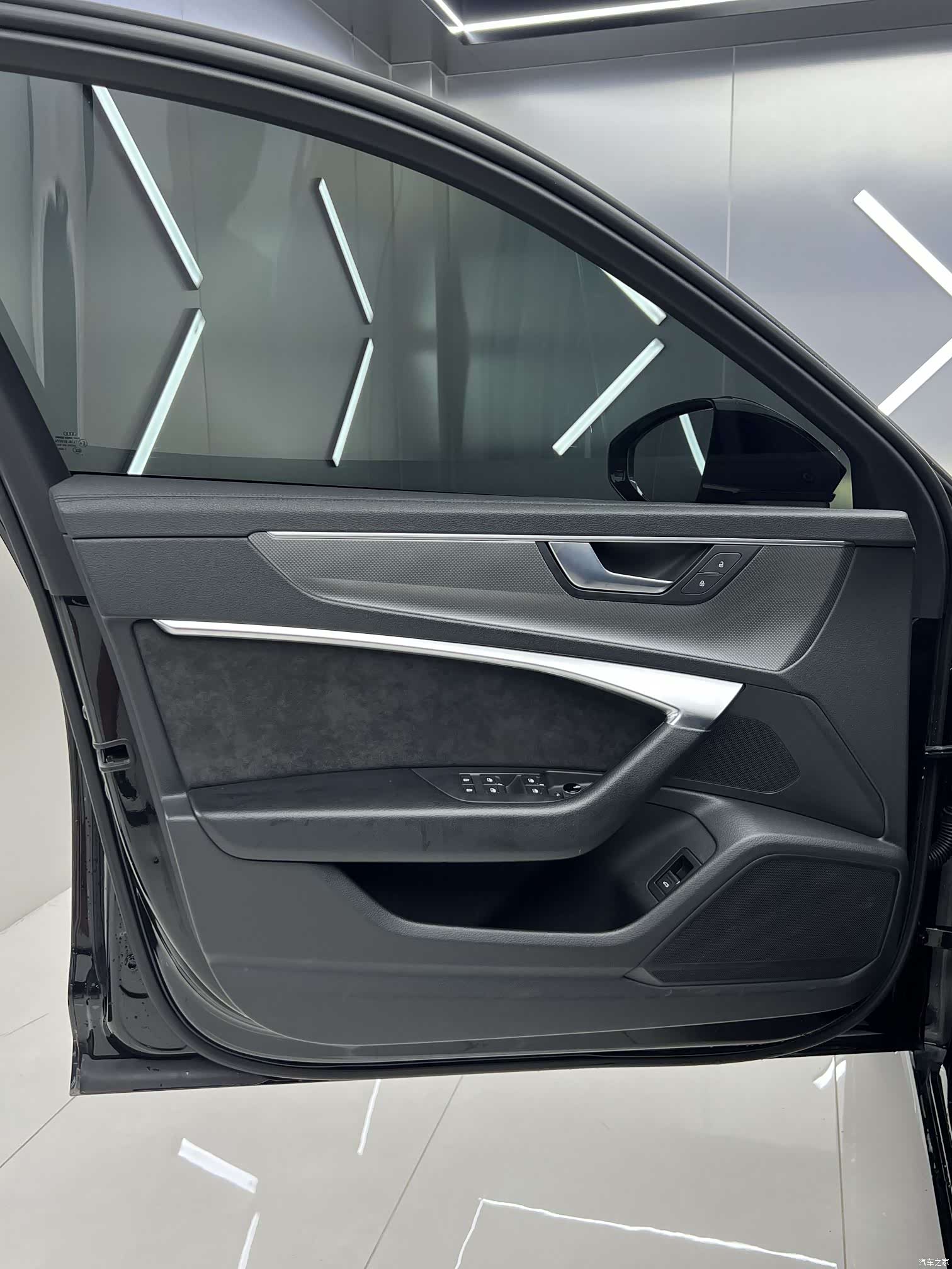 Audi A6L, 2019 11