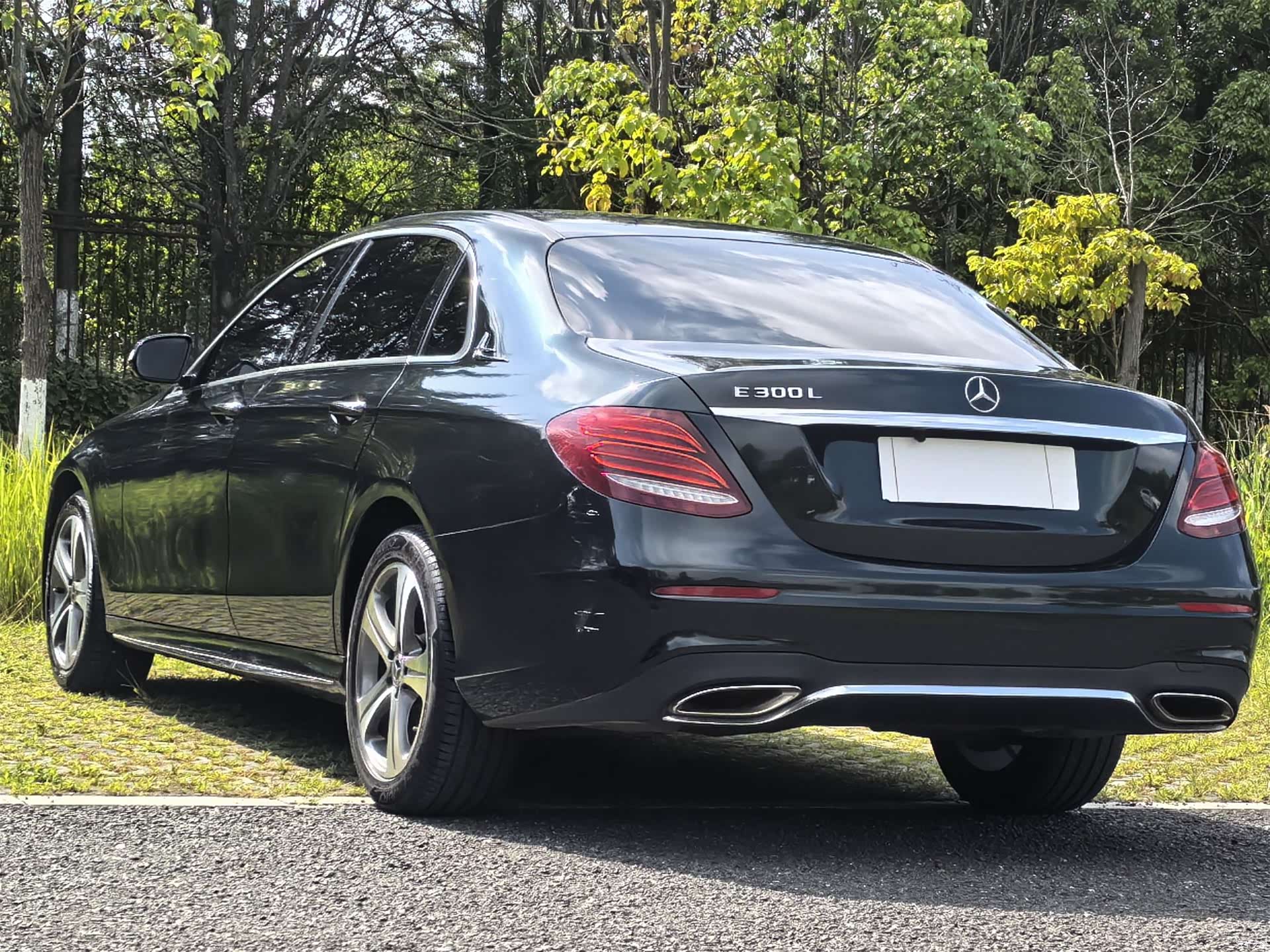 Mercedes-Benz E-Class, 2019 7