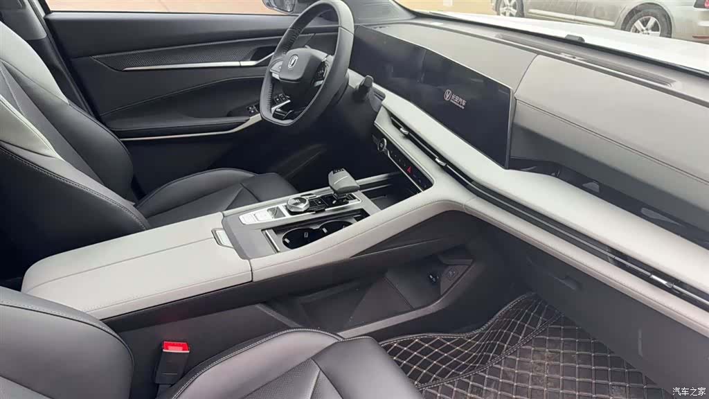 Changan CS75, 2023 все фото