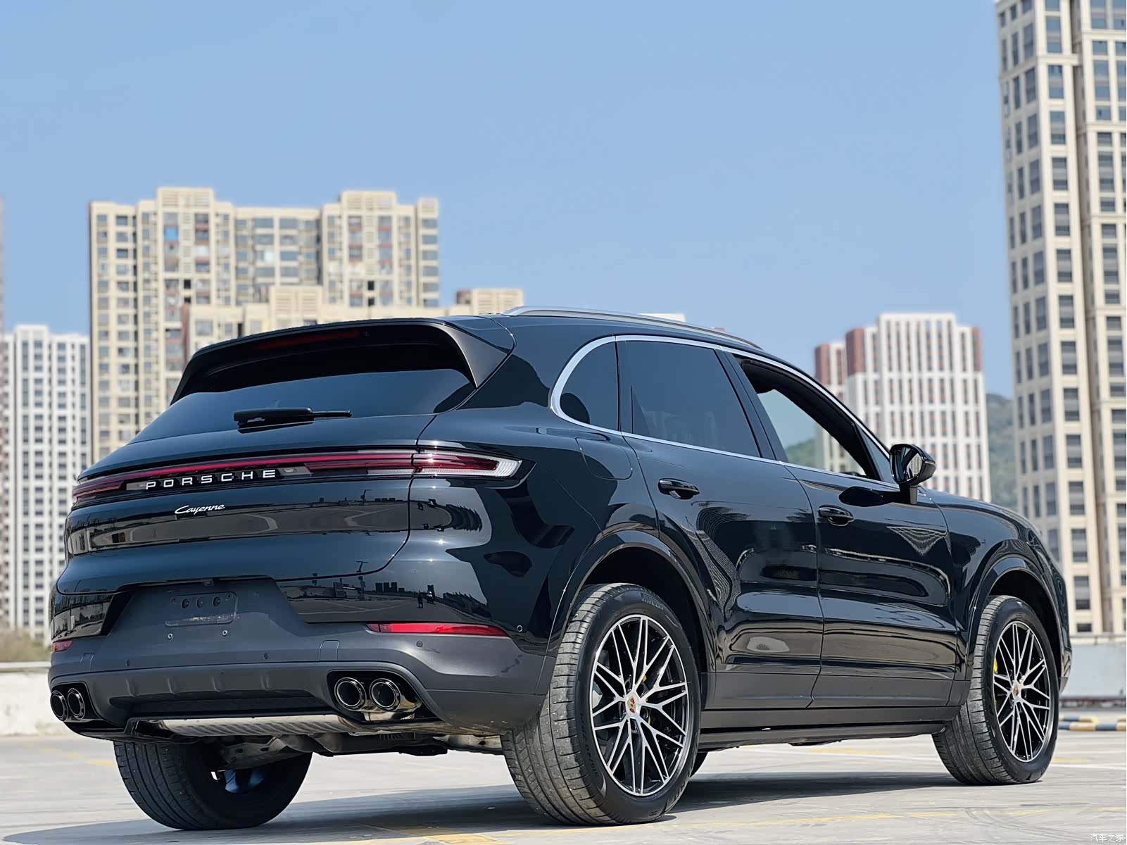 Porsche Cayenne, 2025 11