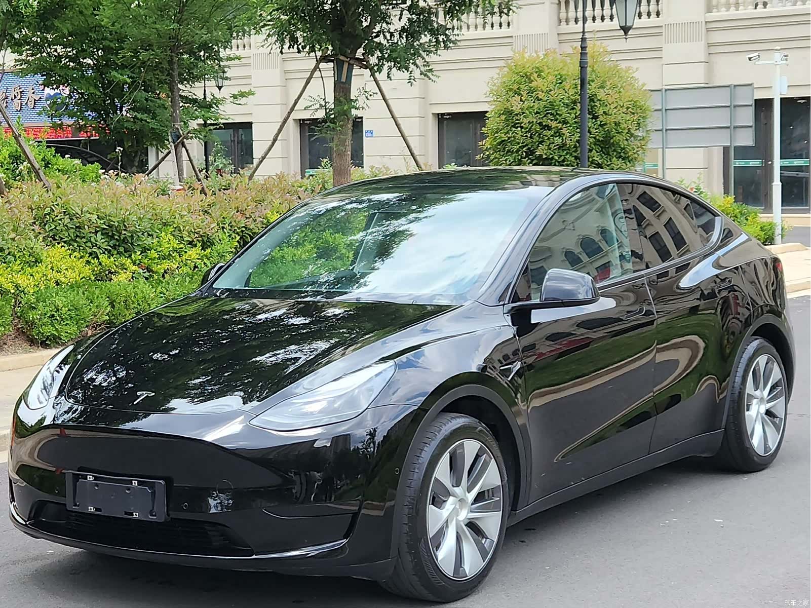Tesla Model Y, 2022 1