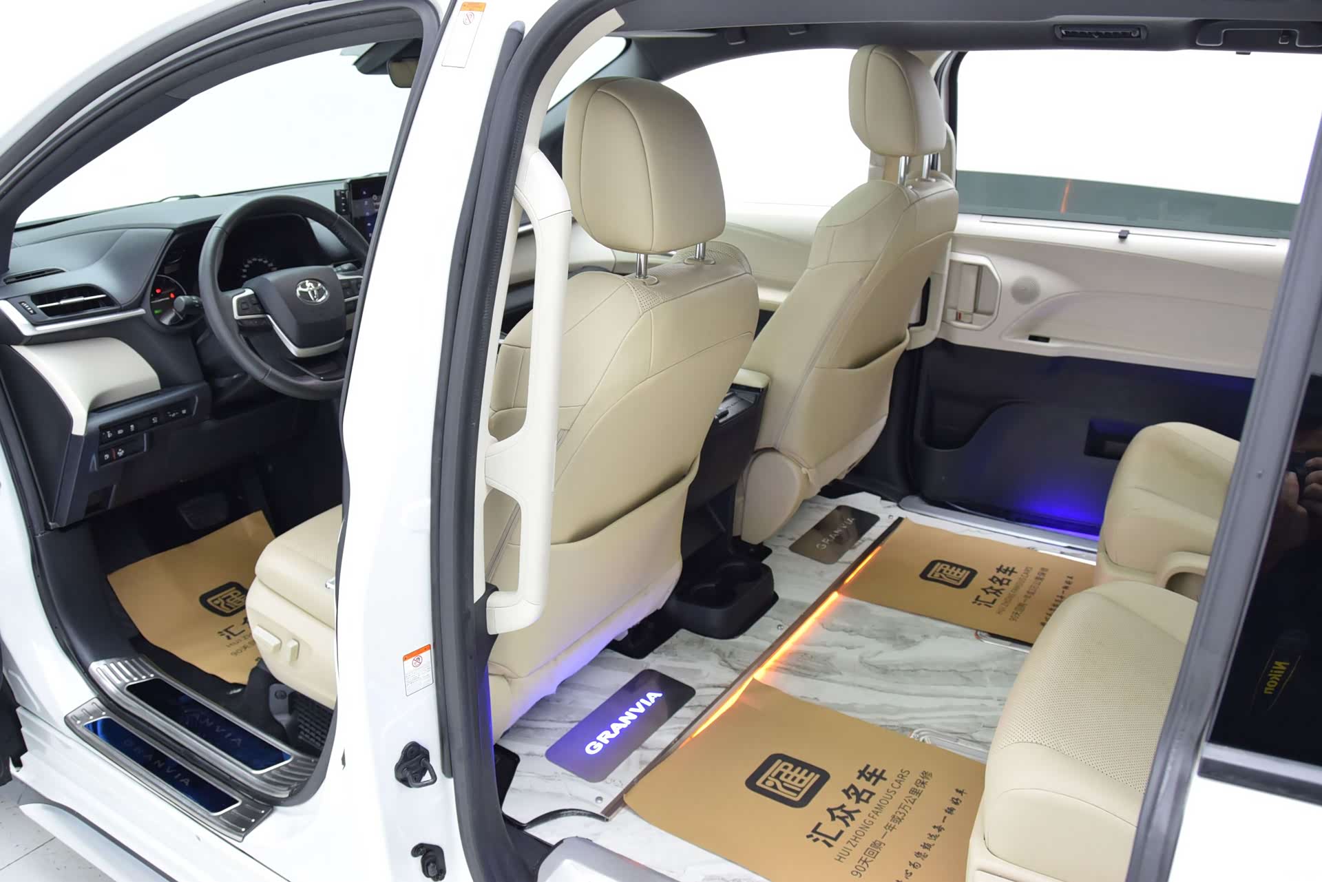 Toyota Granvia, 2023 6