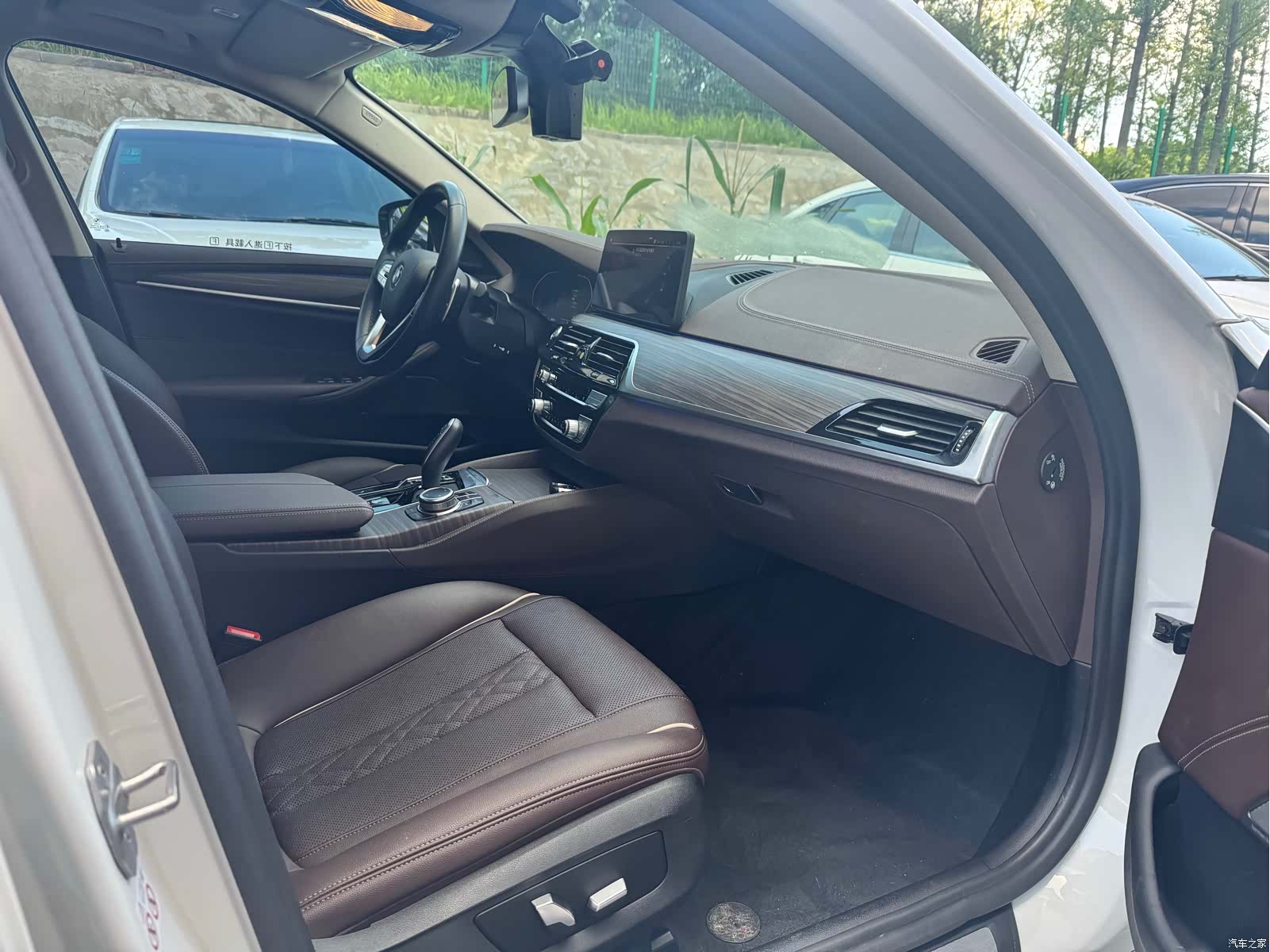 BMW 5 Series, 2022 9