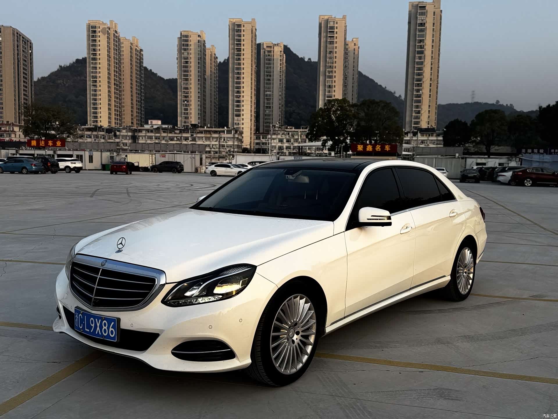 Mercedes-Benz E-Class, 2014 1