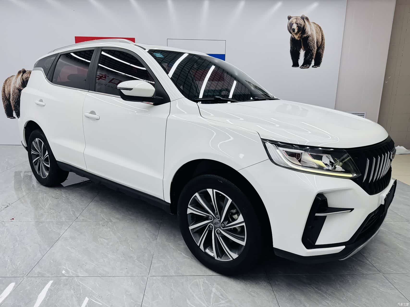 Geely X6, 2022 3