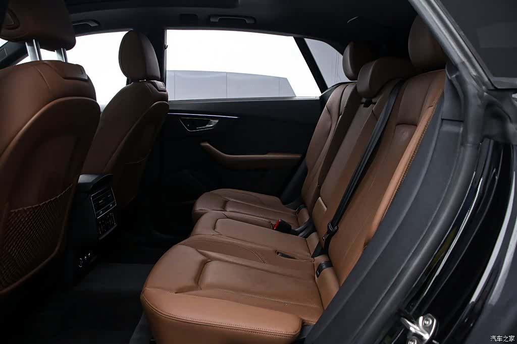 Audi Q8, 2020 14
