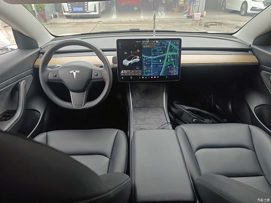 Tesla Model 3, 2020 10