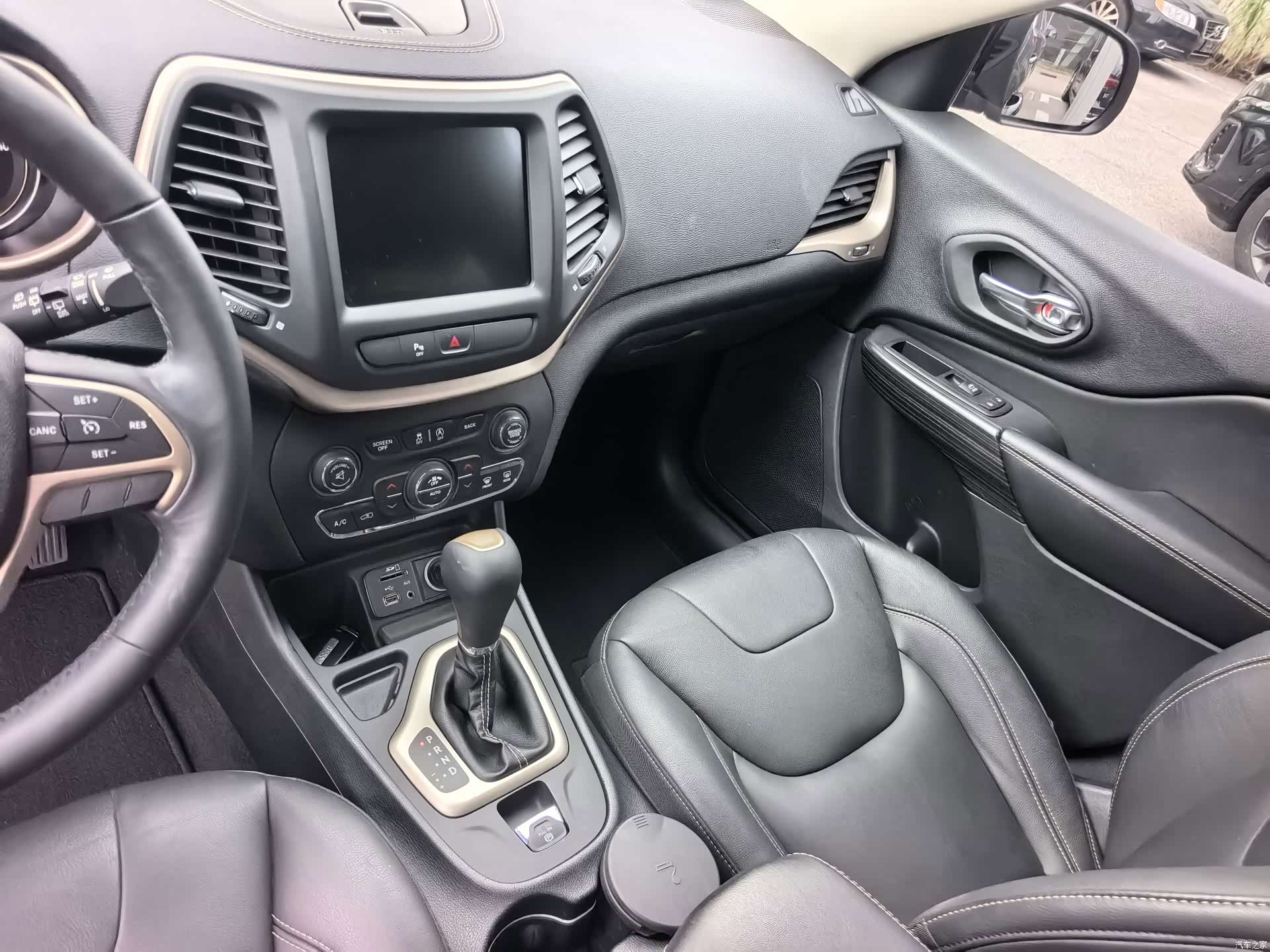 Jeep Cherokee, 2018 19