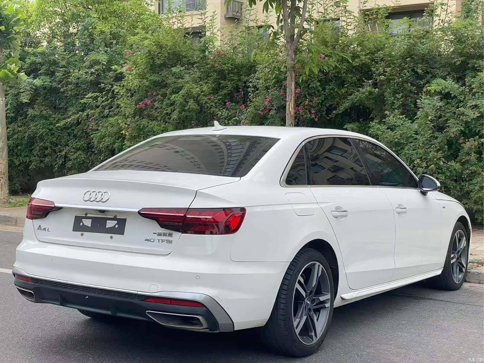 Audi A4L, 2020 9
