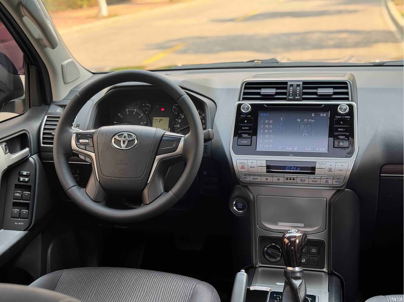 Toyota Prado, 2019 все фото