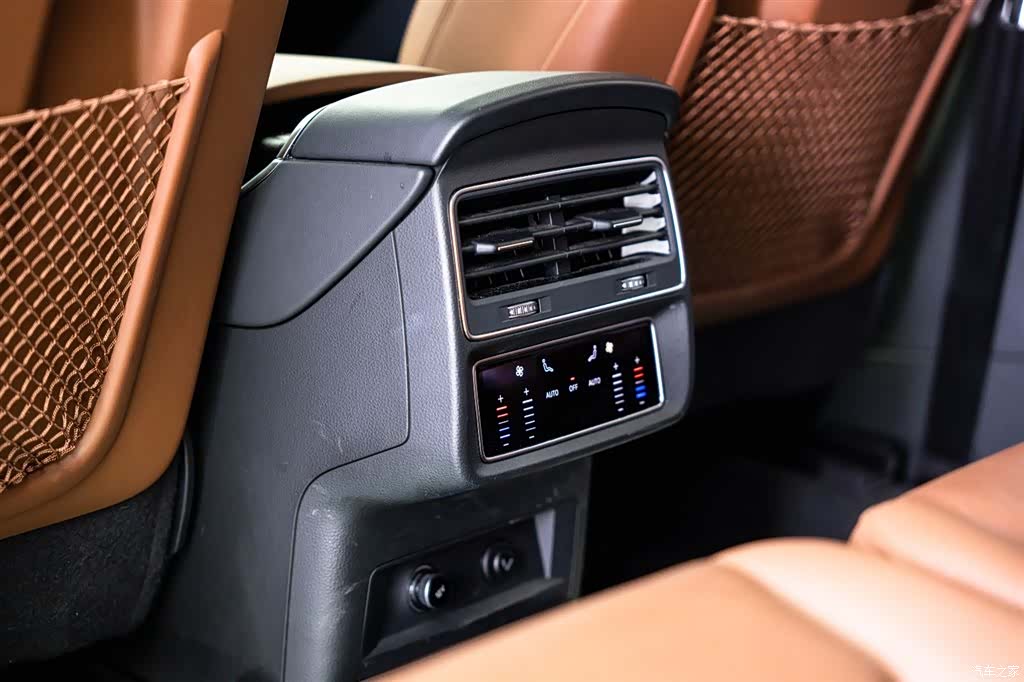 Audi Q7, 2023 19