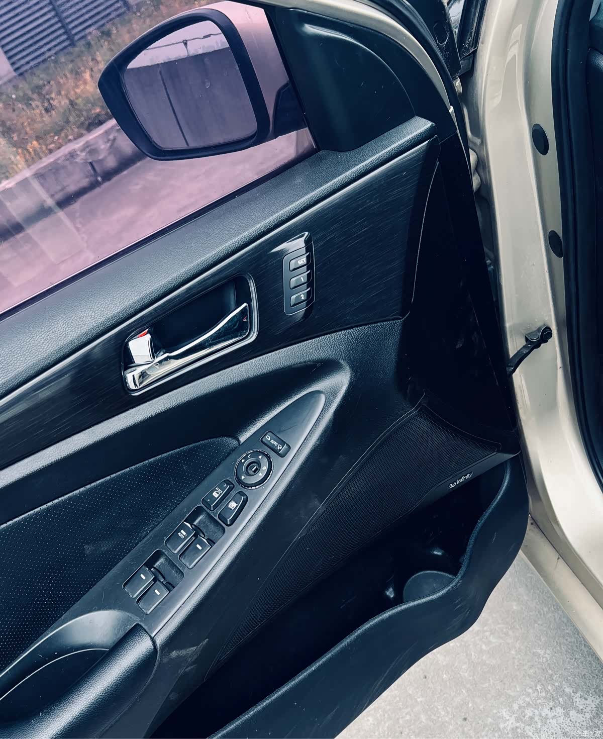 Hyundai Sonata, 2012 6