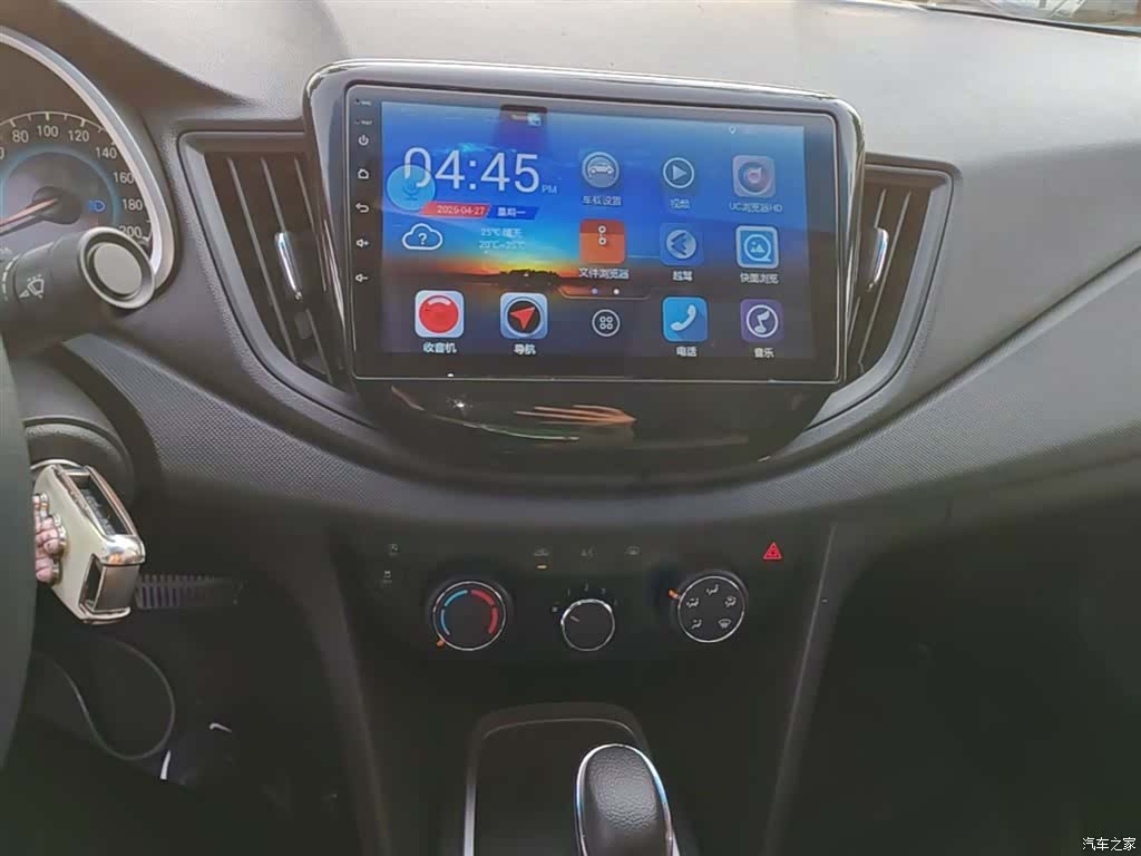Chevrolet 320, 2018 13