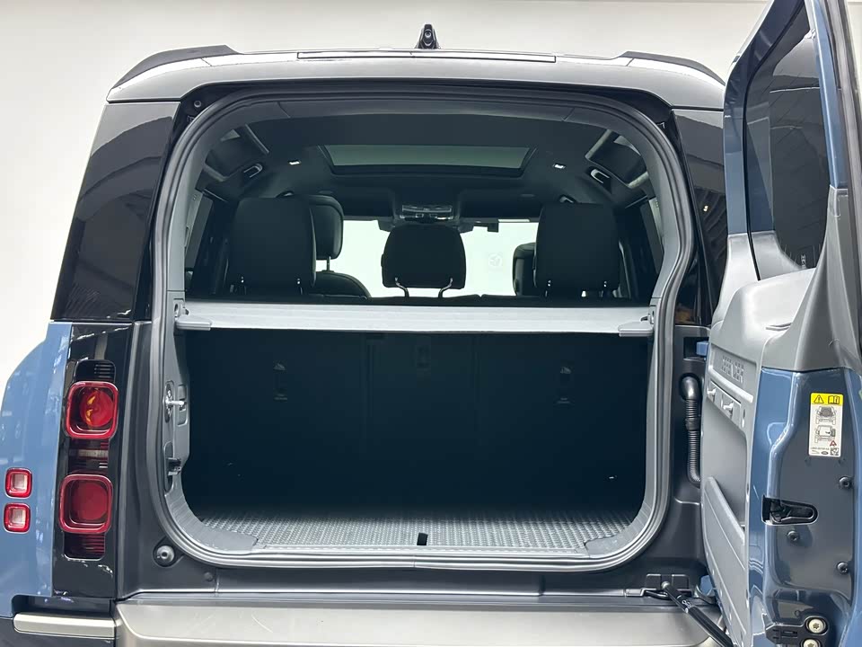 Land Rover guard