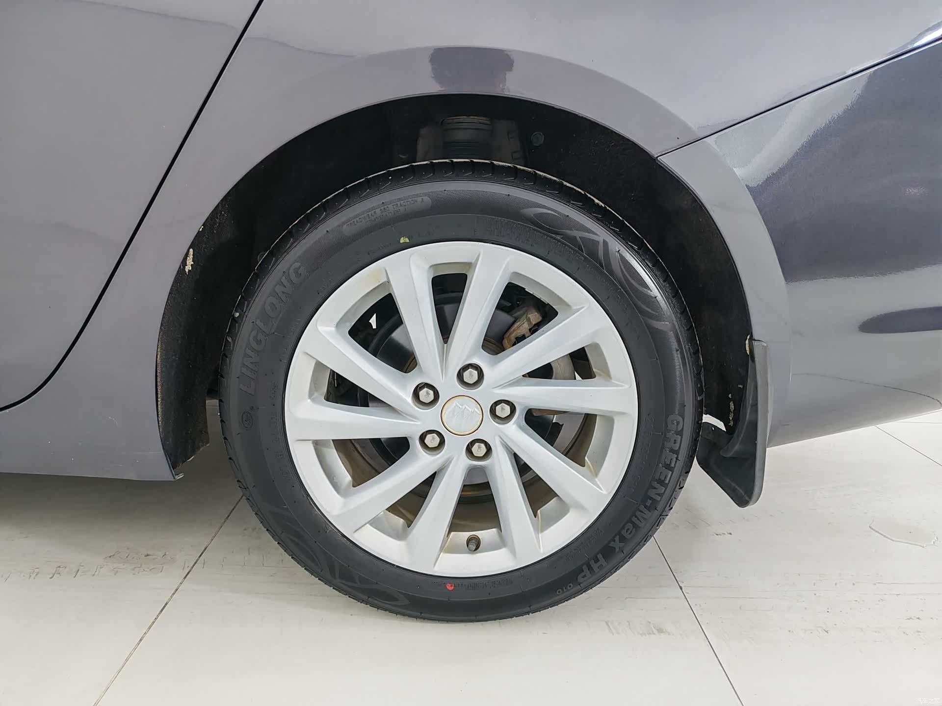 Buick Verano, 2017 17