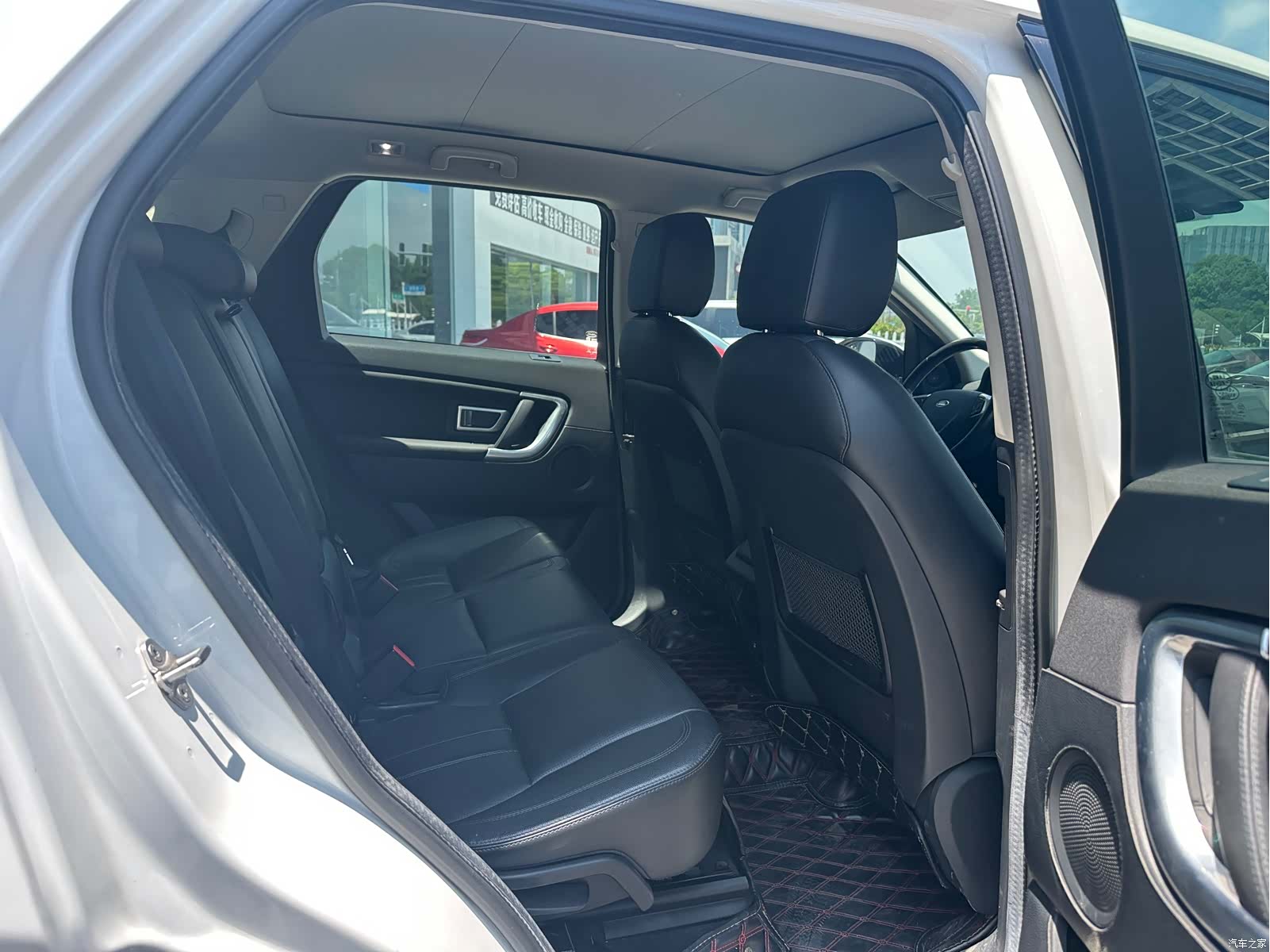 Land Rover Discovery, 2017 все фото