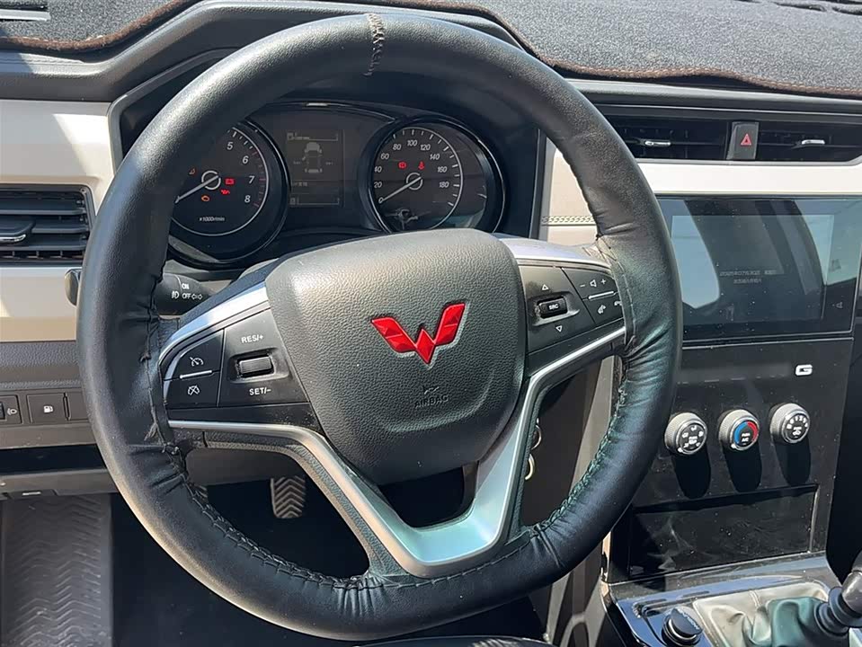 Wuling Wuling Journey