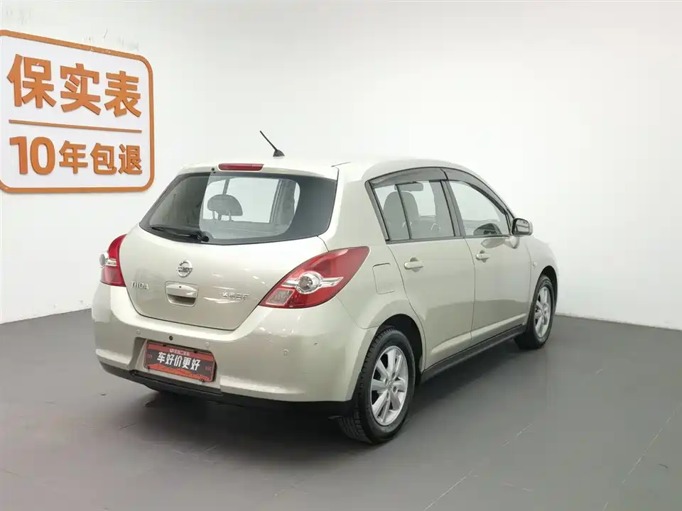 Nissan TIIDA