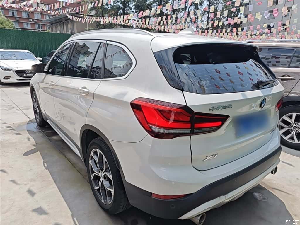 BMW X1, 2020 все фото