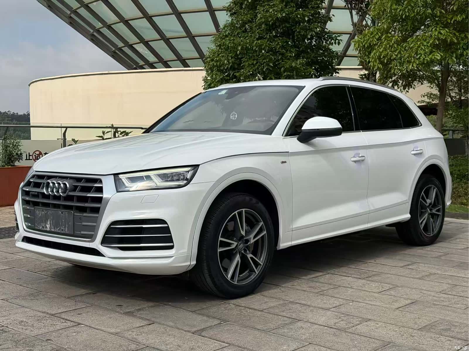 Audi Q5L, 2018 1