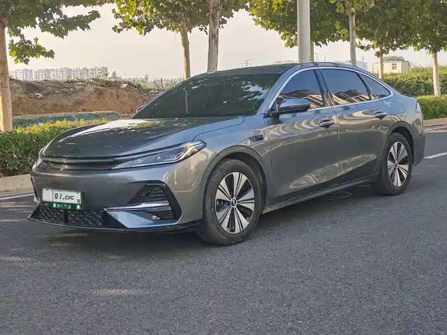 Geely A7 EM 2026 — купить из Китая под заказ