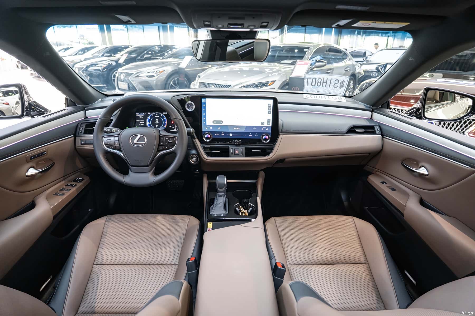 Lexus ES, 2026 13