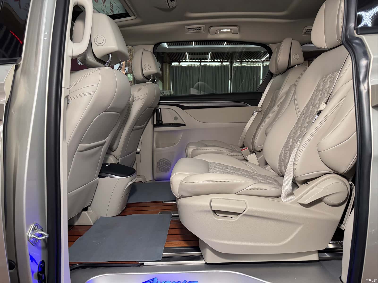 Buick GL8, 2022 11