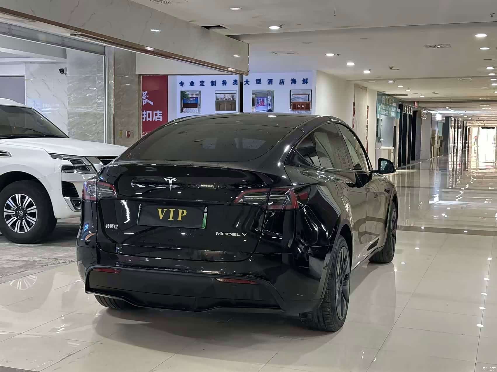 Tesla Model Y, 2024 17