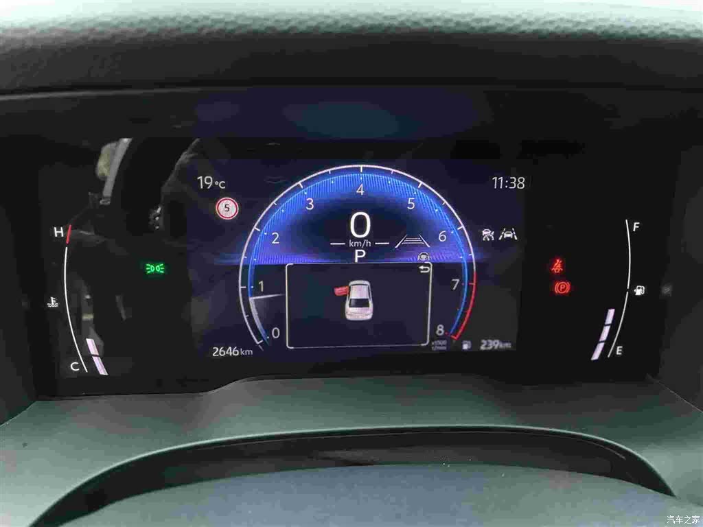 Toyota Camry, 2025 9