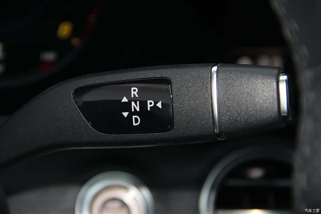 Mercedes-Benz E-Class, 2023 21