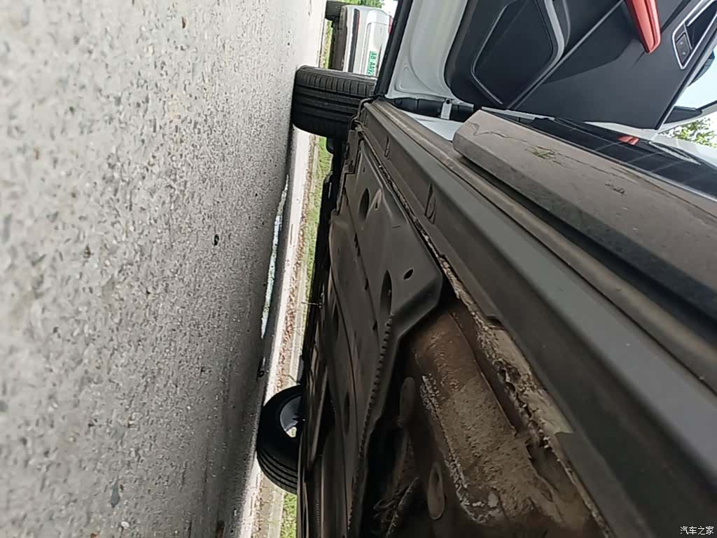 Audi Q2L, 2019 22