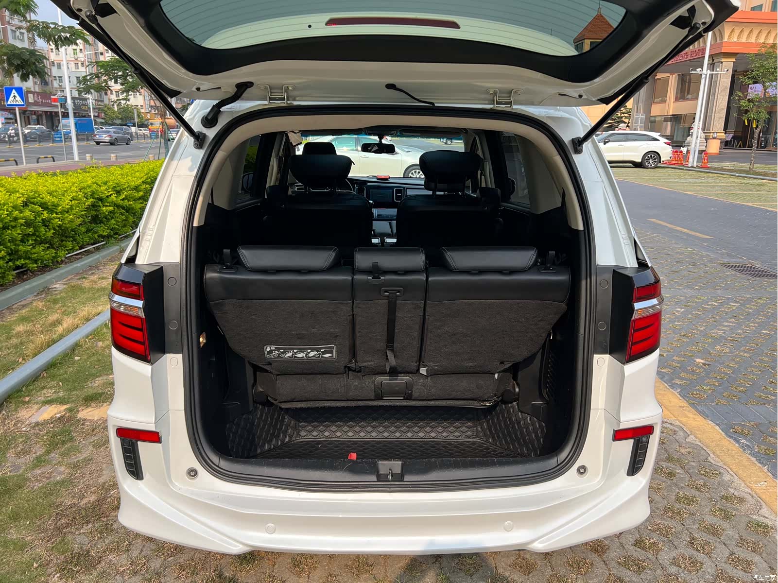 Honda Elysion, 2018 9