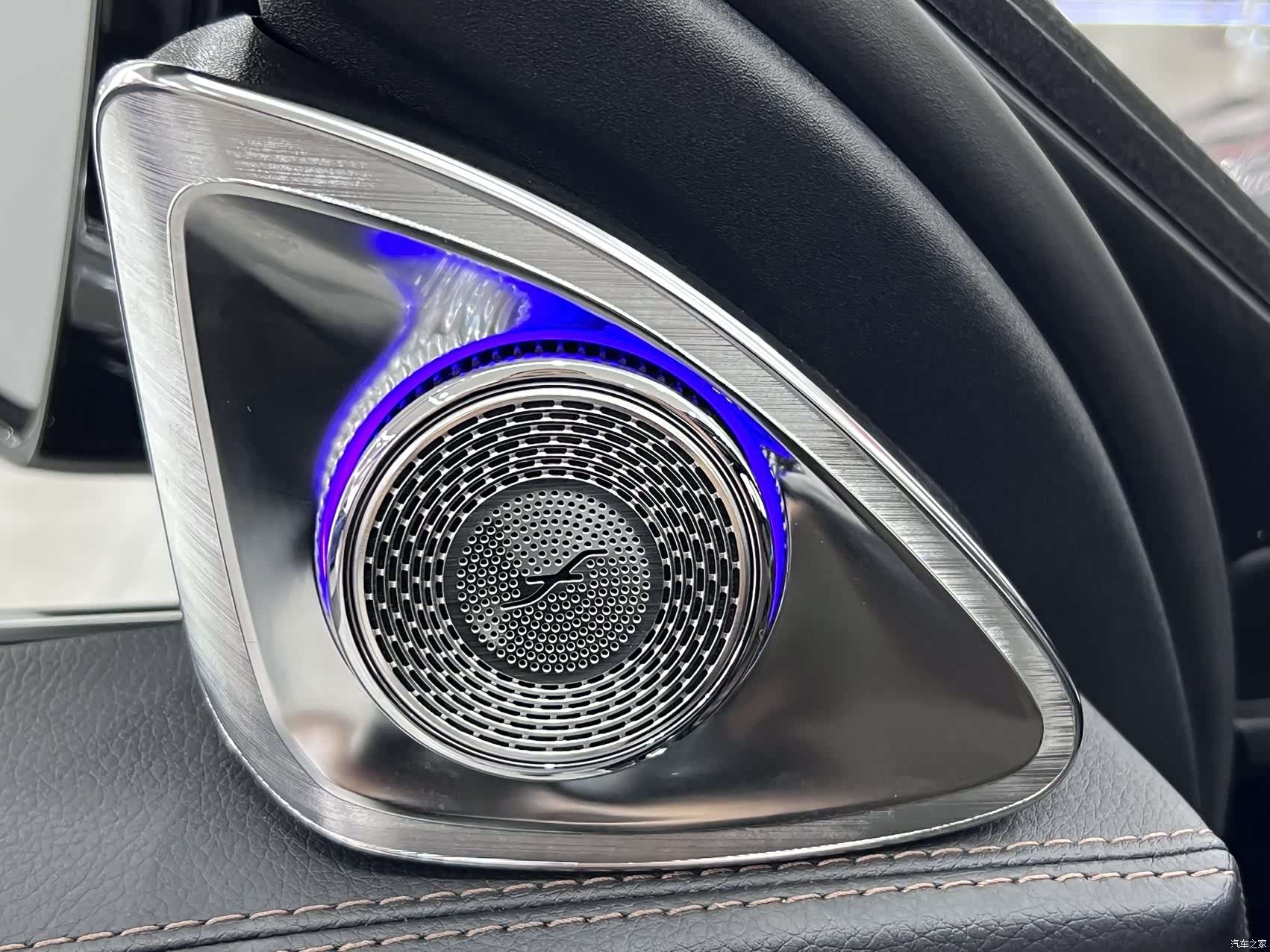 Mercedes-Benz E-Class, 2023 20