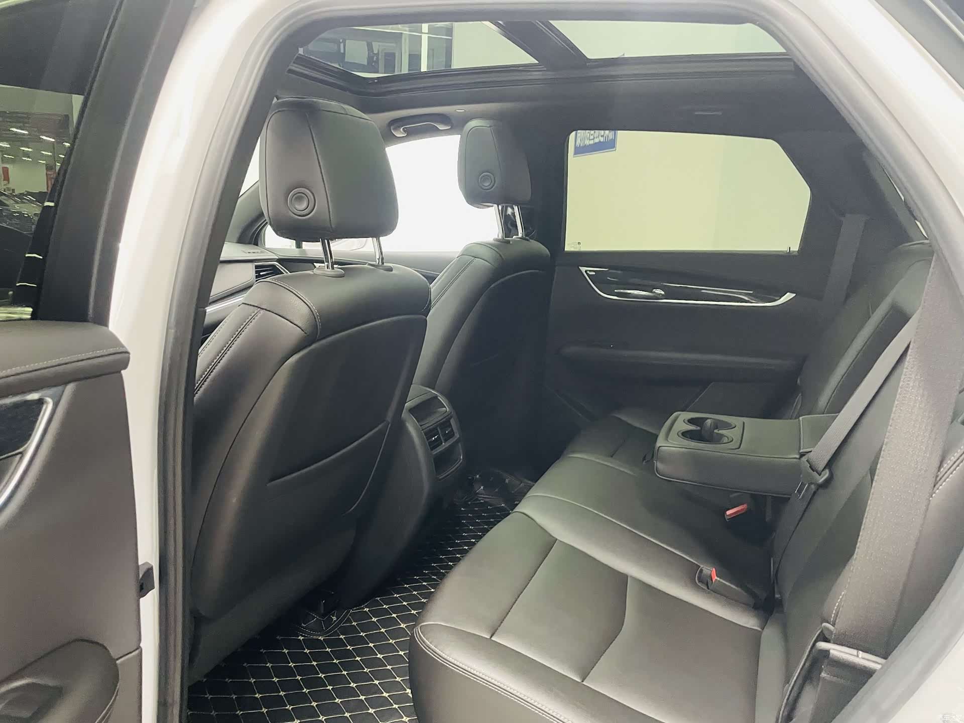 Cadillac XT5, 2024 9