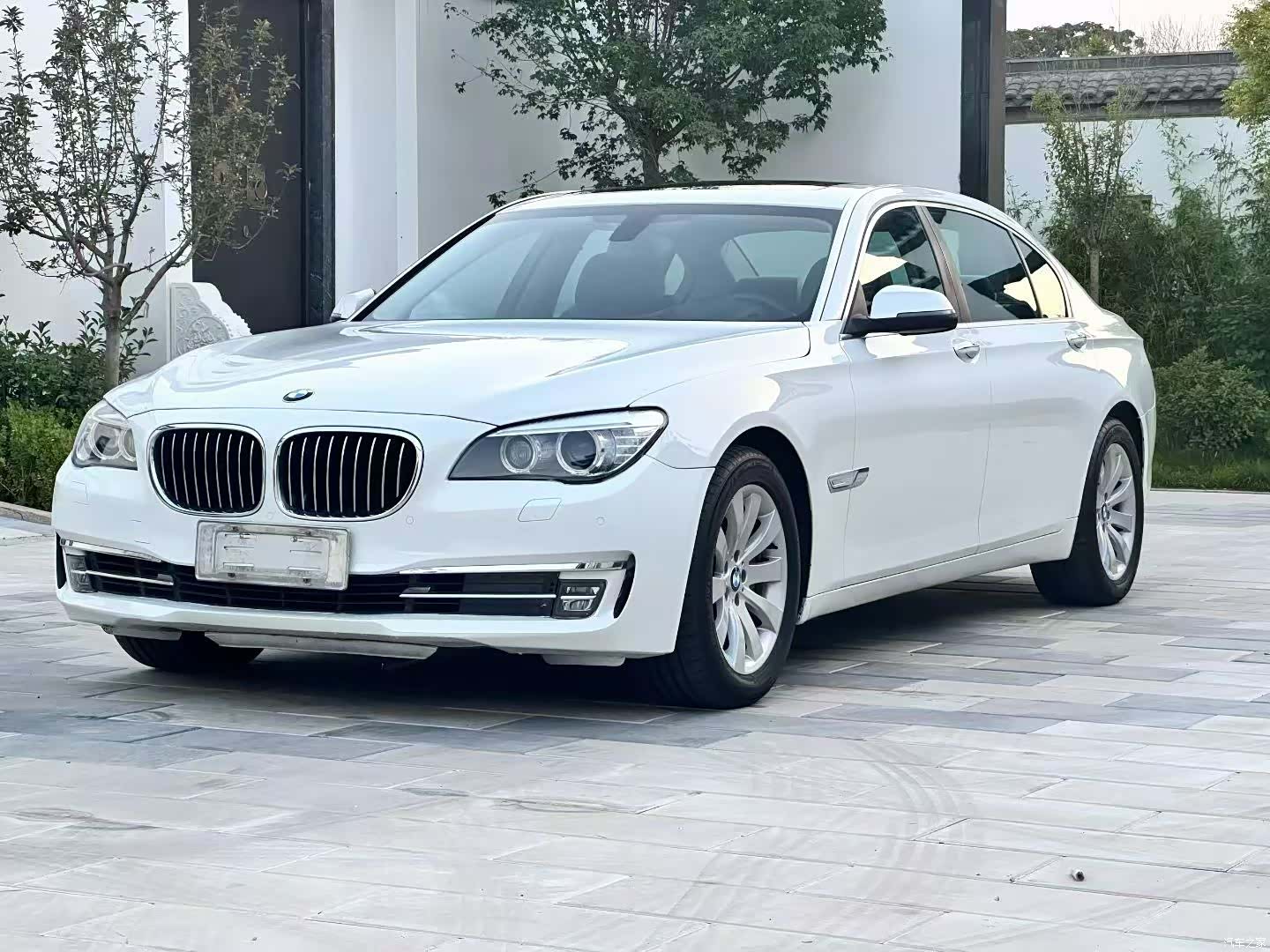 BMW 7 Series, 2014 3