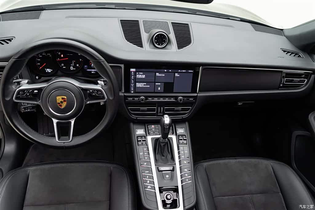 Porsche Macan, 2021 10