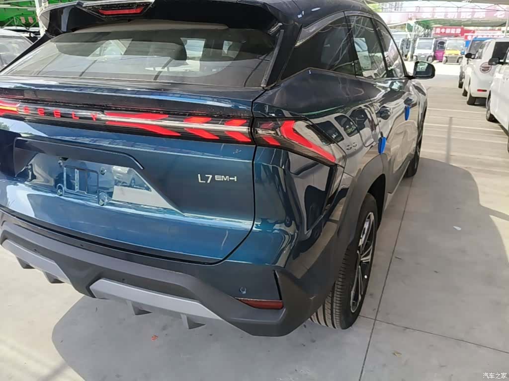 Geely Galaxy L7, 2026 8