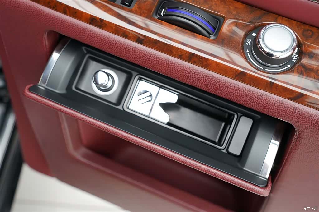 Rolls-Royce Phantom, 2013 28