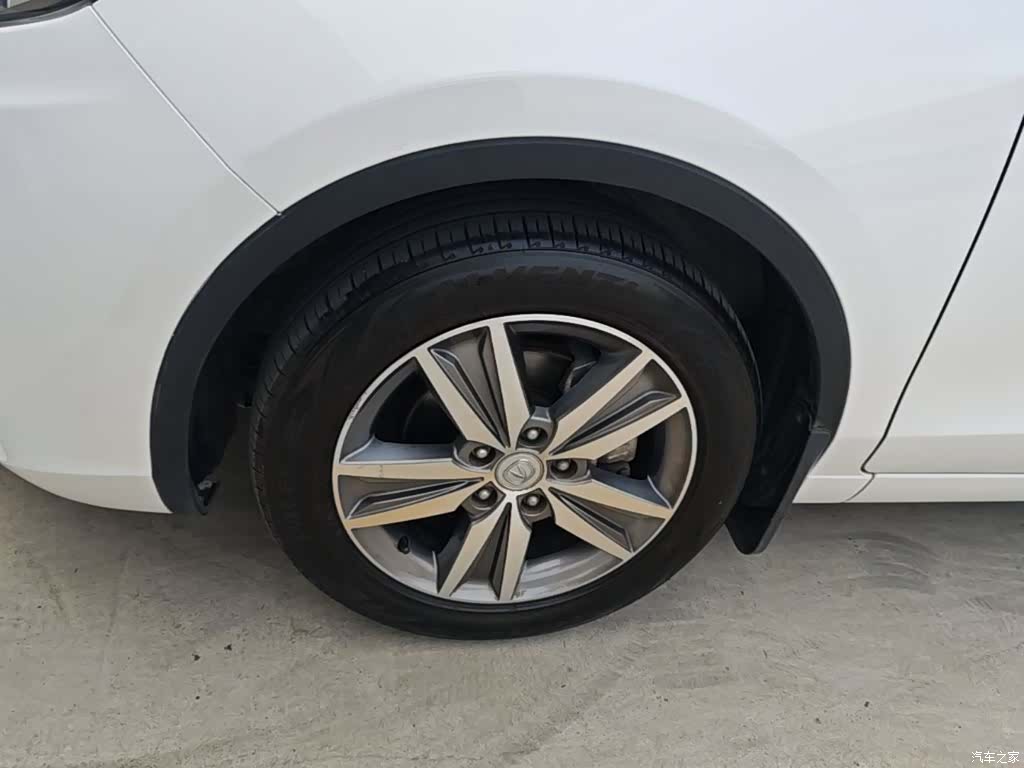 Changan Eado, 2015 23
