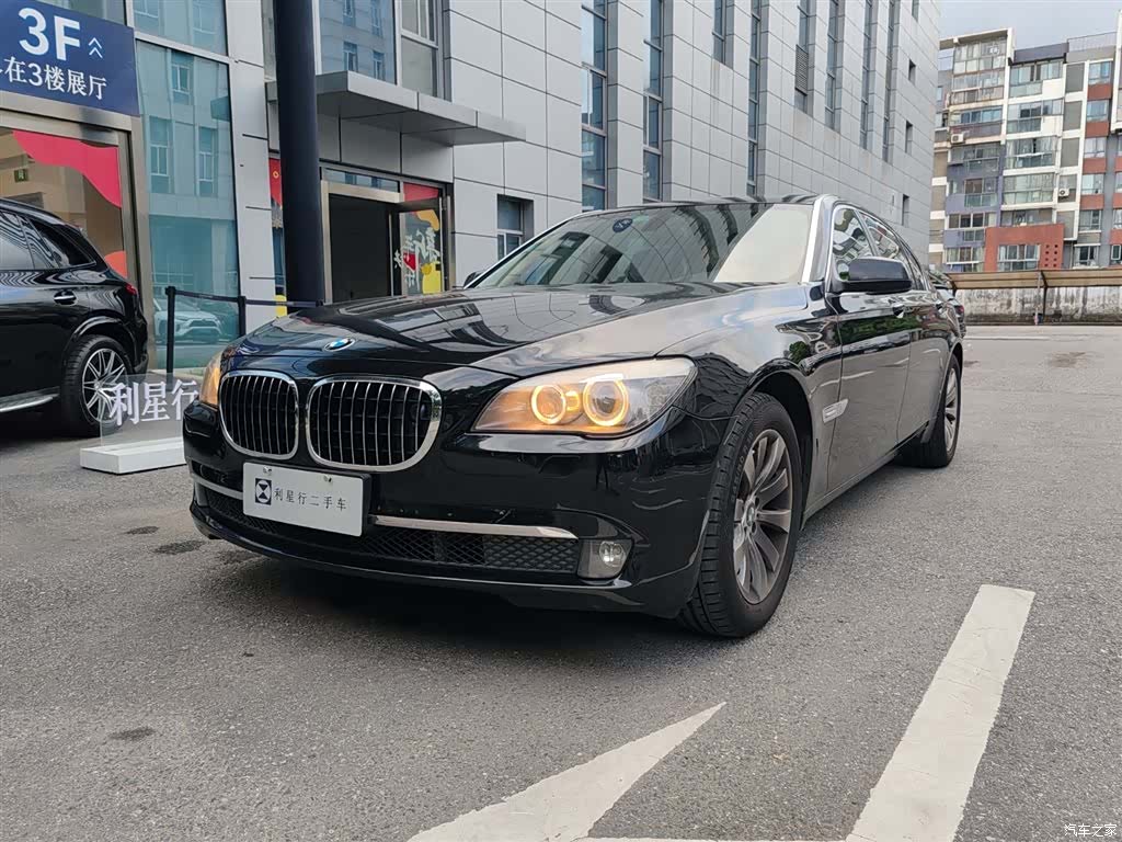 BMW 7 Series, 2011 1