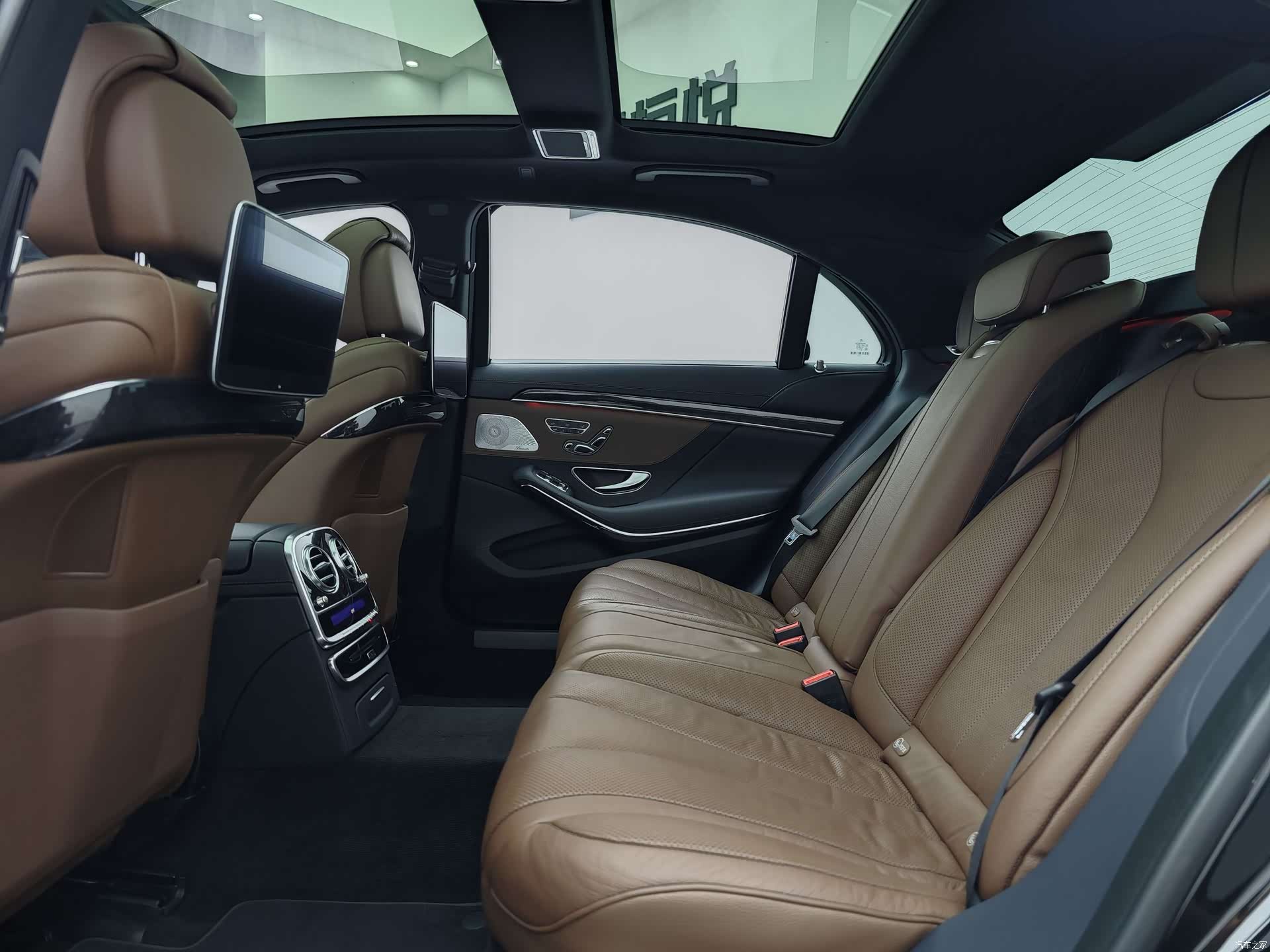 Mercedes-Benz S-Class, 2019 18