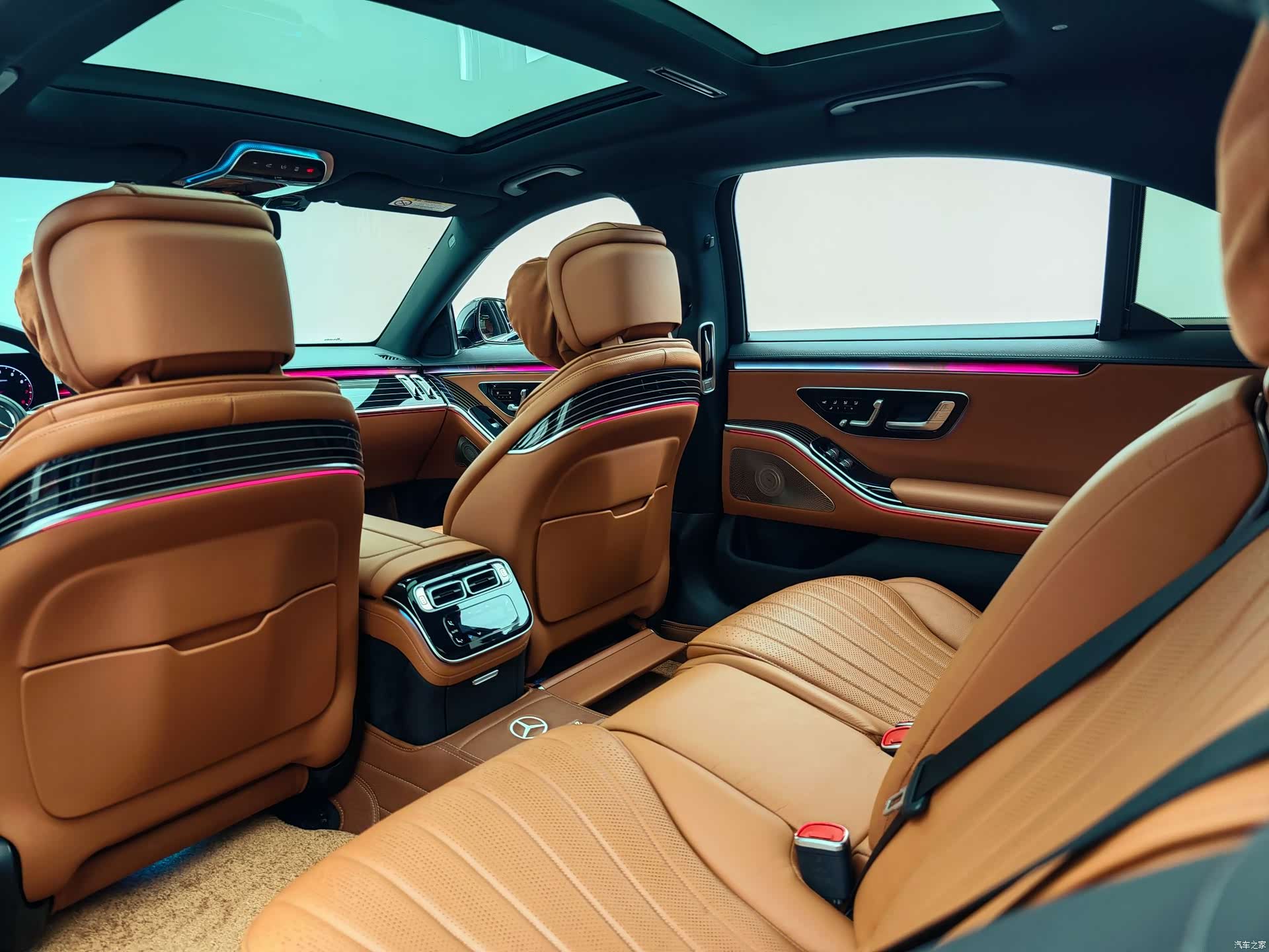 Mercedes-Benz S-Class, 2022 16