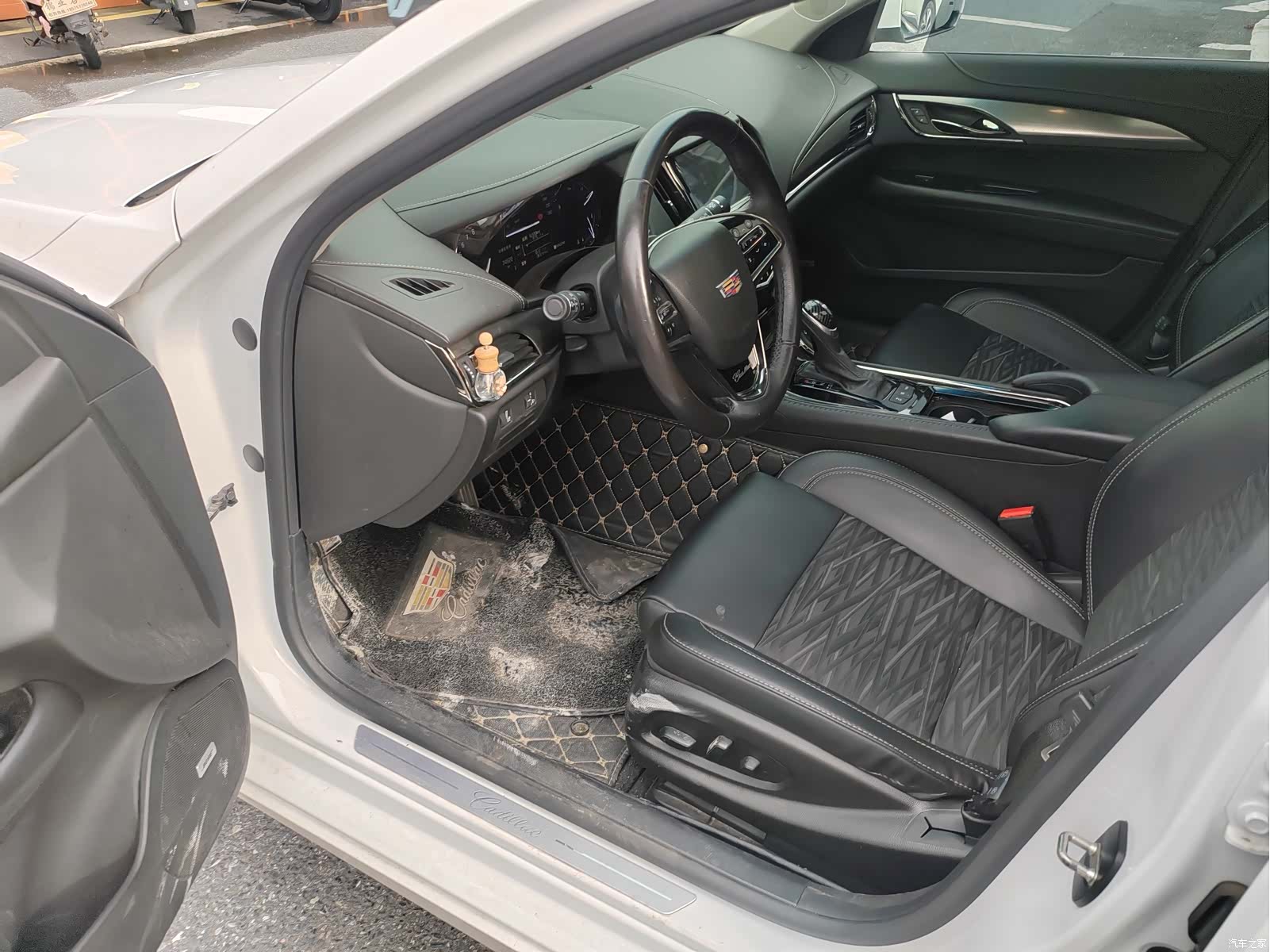 Cadillac ATS-L, 2018 10