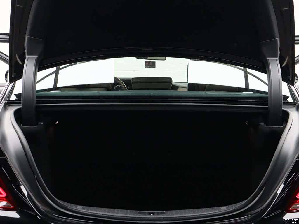 Maybach S-Class, 2017 10